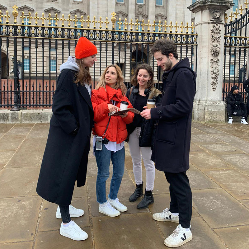 London - The Murder by Buckingham Palace